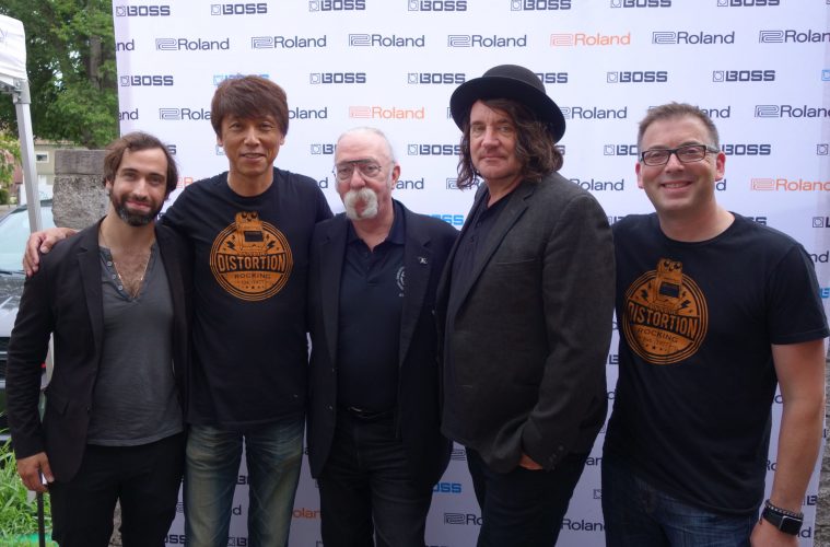 L-R: James Hatem, Roland A/R representative; Yoshi Ikegami, President, BOSS Corporation; artist Jeff “Skunk” Baxter; Julian Raymond, Senior Vice President of A&R and Staff Producer at Big Machine/John Varvatos Records; and Brian Alli, Roland’s Vice President of Global Influencer Relations.